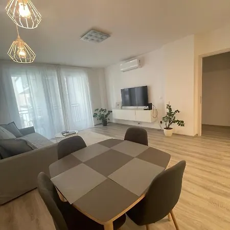 West Budapest-edge Of Downtown-free Parking Appartamento *