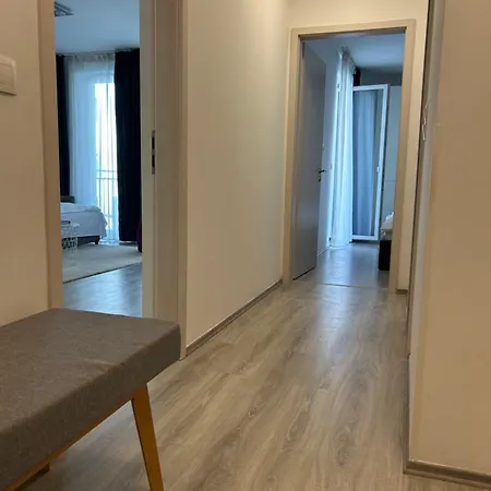 West Budapest-edge Of Downtown-free Parking Appartamento