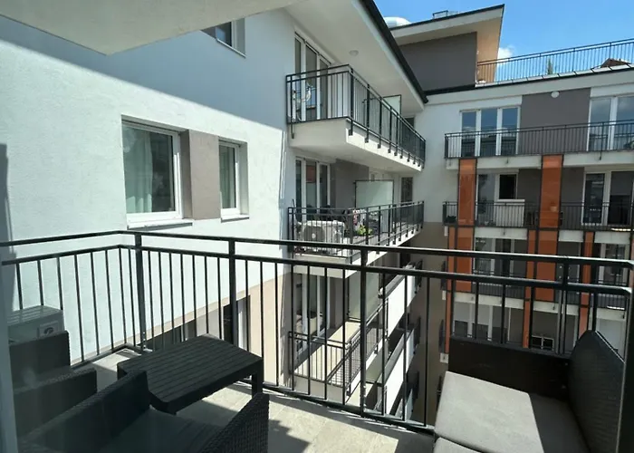 Apartament West Budapest-edge Of Downtown-free Parking Budapeszt