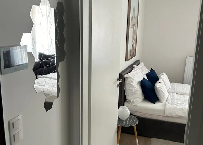 West Budapest-edge Of Downtown-free Parking *