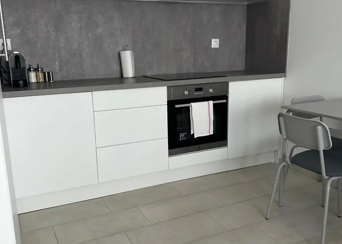 West Budapest-edge Of Downtown-free Parking * Budapeszt